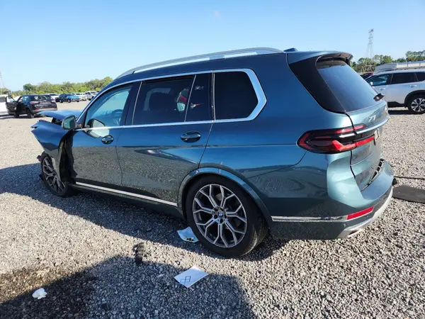 5UX23EM0XP9P22992 2023 BMW X7 - Image 2