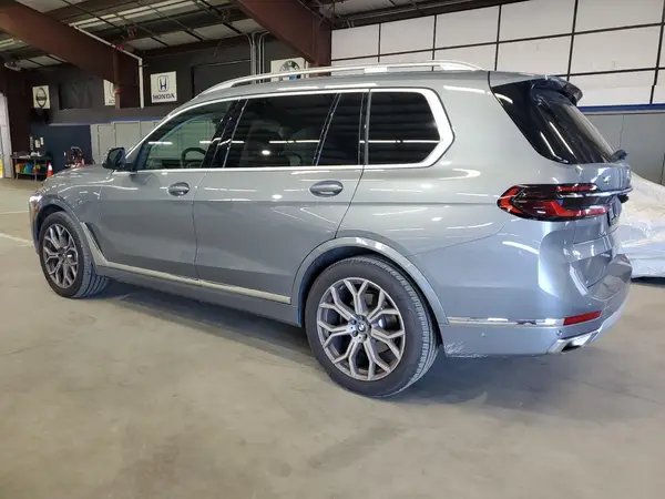 5UX23EM0XP9P24967 2023 BMW X7 - Image 2