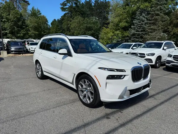 5UX23EM0XP9P94260 2023 BMW X7 - Image 2