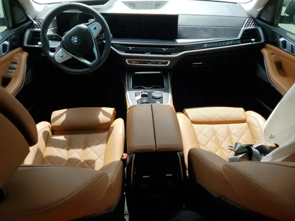 5UX23EM0XP9P99376 2023 BMW X7 - Image 8