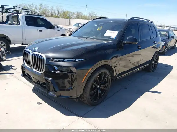 5UX23EM0XP9R36218 2023 BMW X7 - Image 2