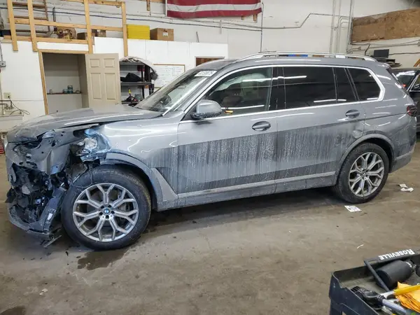 5UX23EM0XP9S05269 2023 BMW X7 - Image 1