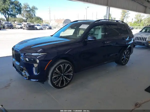 5UX23EM0XR9S70741 2024 BMW X7 - Image 2