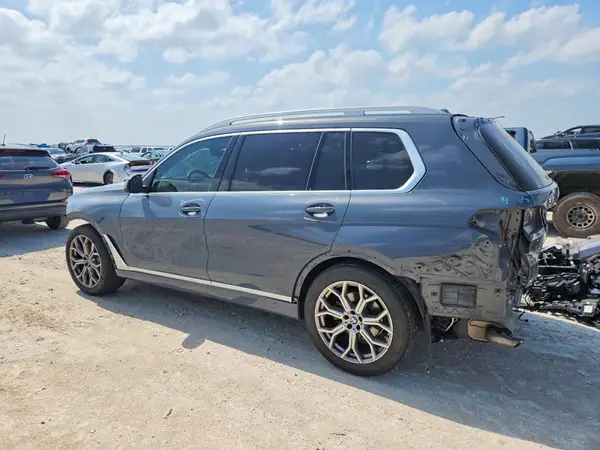 5UX23EM0XR9S99737 2024 BMW X7 - Image 2