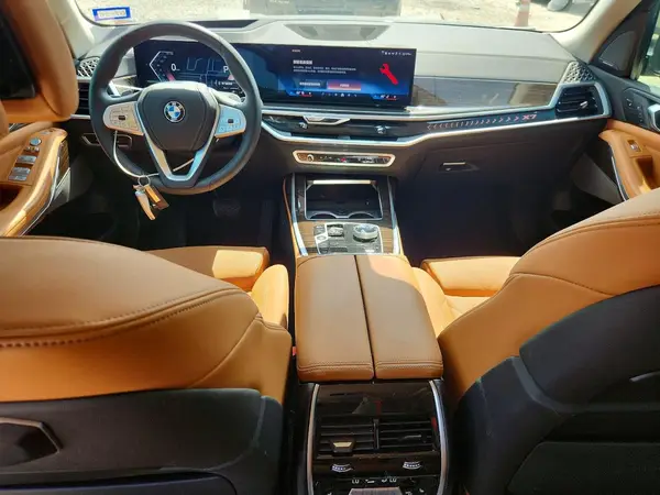5UX23EM0XR9S99737 2024 BMW X7 - Image 8