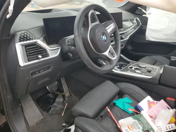 5UX23EM0XS9W34615 2025 BMW X7 - Image 8