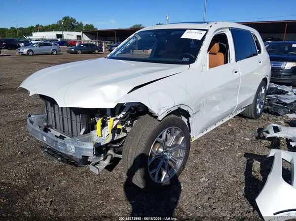 5UX23EM0XT9038518 2026 BMW X7 - Image 2