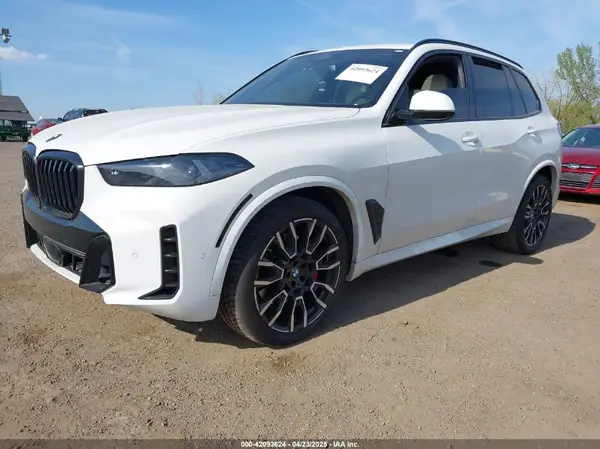 5UX23EU00R9S22536 2024 BMW X5 - Image 2