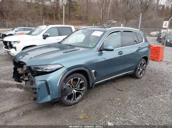 5UX23EU00R9S26876 2024 BMW X5 - Image 2