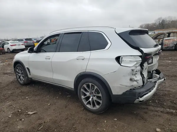 5UX23EU00R9S44178 2024 BMW X5 - Image 2