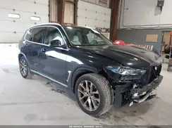 5UX23EU00R9T18909 2024 BMW X5