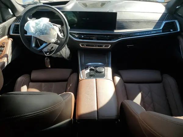 5UX23EU00R9U06228 2024 BMW X5 - Image 8