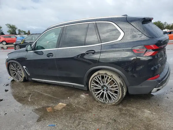 5UX23EU00R9U62752 2024 BMW X5 - Image 2