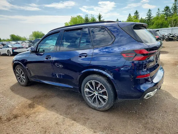 5UX23EU00R9V37417 2024 BMW X5 - Image 2