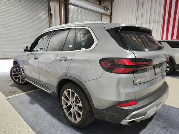 5UX23EU00R9V38616 2024 BMW X5 - Image 2