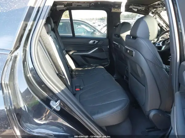 5UX23EU00R9W12794 2024 BMW X5 - Image 8