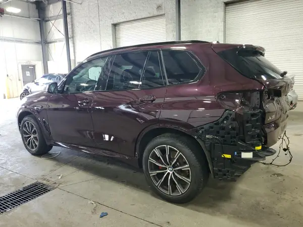 5UX23EU00R9W21043 2024 BMW X5 - Image 2