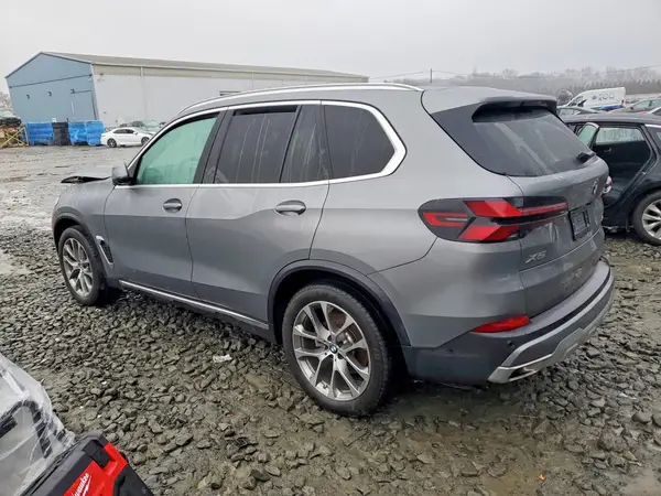 5UX23EU00S9W29598 2025 BMW X5 - Image 2