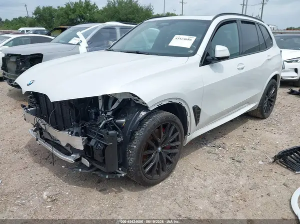 5UX23EU00S9X14506 2025 BMW X5 - Image 2