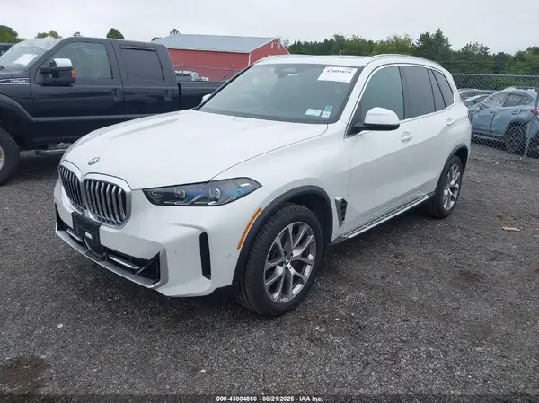5UX23EU00S9Z41694 2025 BMW X5 - Image 2