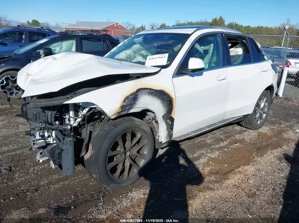 5UX23EU00S9Z47933 2025 BMW X5 - Image 2