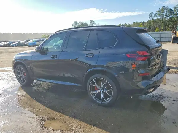 5UX23EU00T9096069 2026 BMW X5 - Image 2