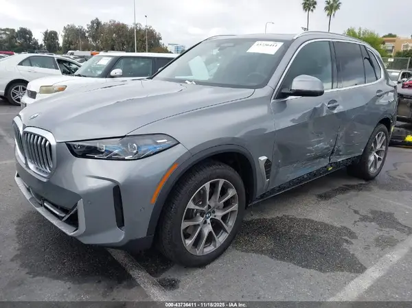 5UX23EU00T9129345 2026 BMW X5 - Image 2