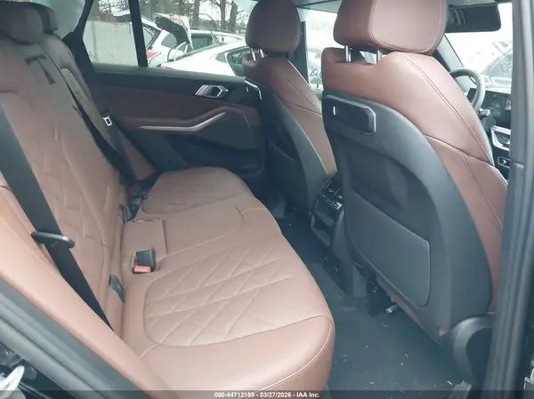 5UX23EU00T9277267 2026 BMW X5 - Image 8