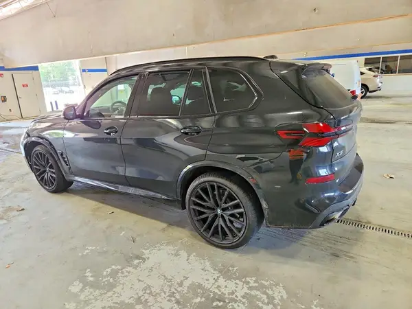 5UX23EU00T9339444 2026 BMW X5 - Image 2