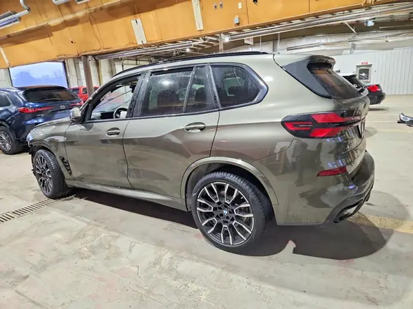 5UX23EU01R9S38938 2024 BMW X5 - Image 2