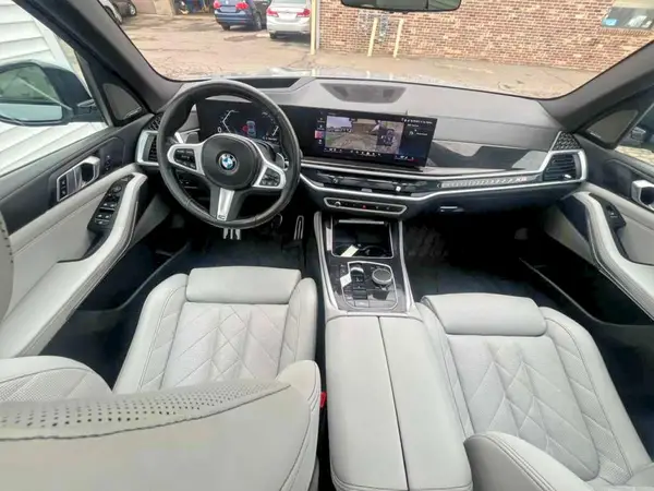 5UX23EU01R9S67209 2024 BMW X5 - Image 8