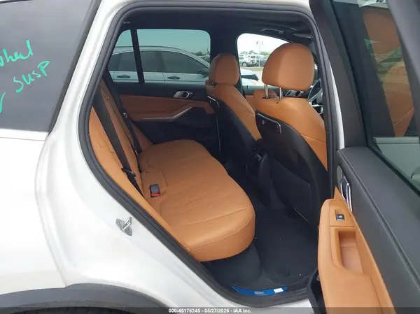 5UX23EU01R9U02589 2024 BMW X5 - Image 8