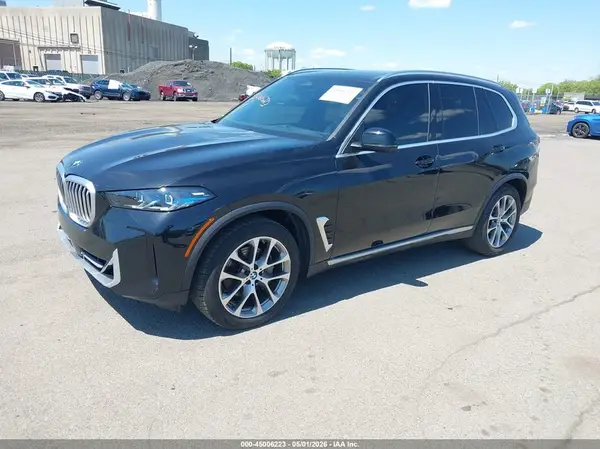 5UX23EU01R9V07388 2024 BMW X5 - Image 2