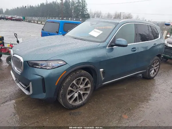 5UX23EU01R9V15913 2024 BMW X5 - Image 2