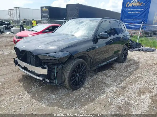 5UX23EU01R9V37667 2024 BMW X5 - Image 2