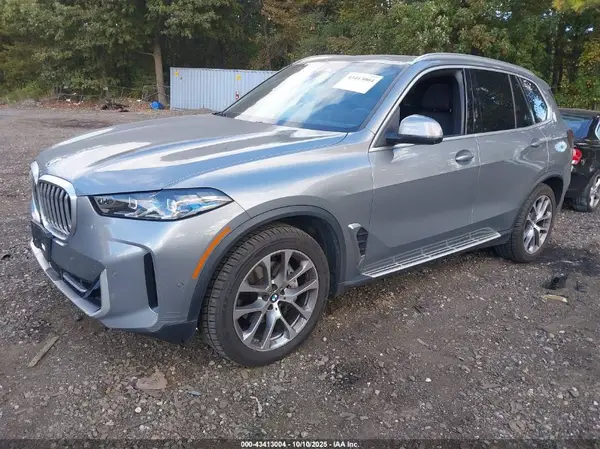 5UX23EU01R9V77375 2024 BMW X5 - Image 2