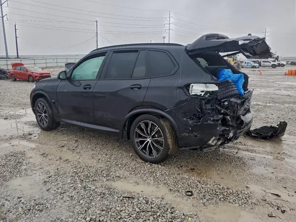 5UX23EU01S9W54784 2025 BMW X5 - Image 2