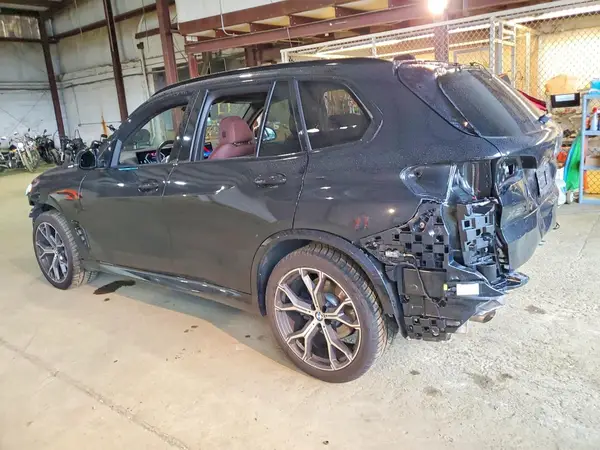 5UX23EU01S9Y27557 2025 BMW X5 - Image 2
