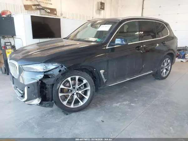 5UX23EU01S9Z23429 2025 BMW X5 - Image 2
