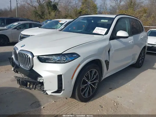 5UX23EU01S9Z23916 2025 BMW X5 - Image 2