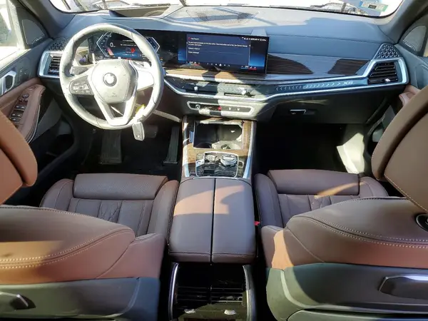 5UX23EU01T9044109 2026 BMW X5 - Image 8