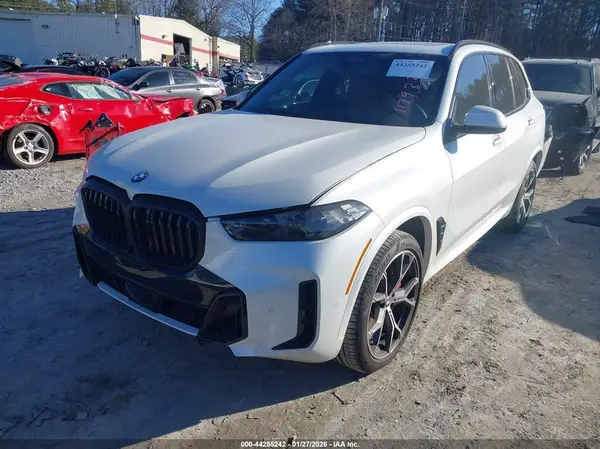 5UX23EU01T9117933 2026 BMW X5 - Image 2