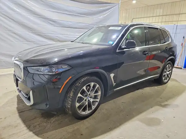 5UX23EU01T9160765 2026 BMW X5 - Image 1
