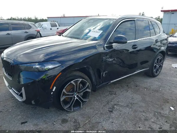 5UX23EU02R9S64710 2024 BMW X5 - Image 2