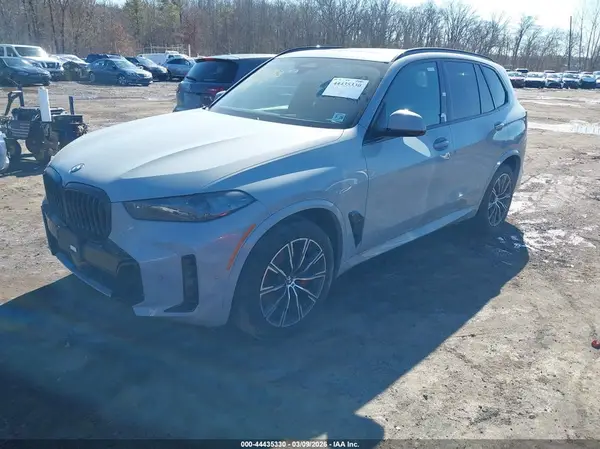 5UX23EU02R9S66490 2024 BMW X5 - Image 2