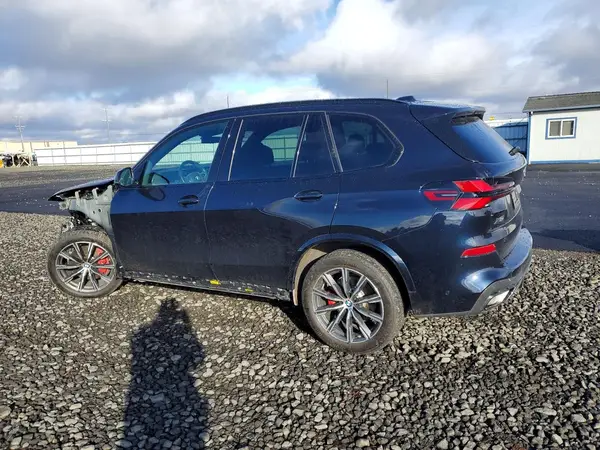 5UX23EU02R9U13343 2024 BMW X5 - Image 2