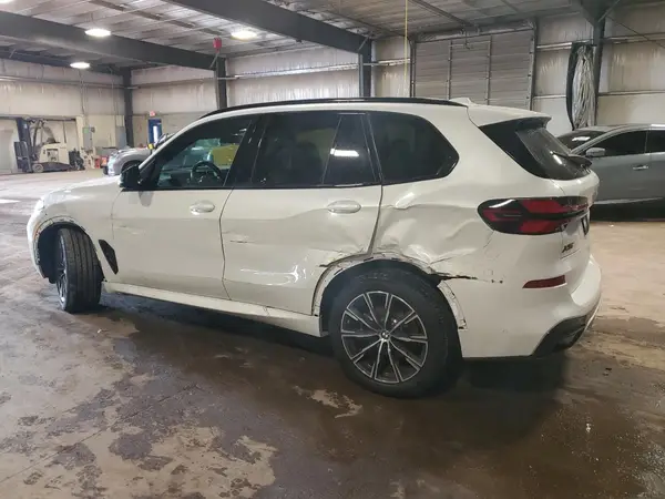 5UX23EU02R9U30143 2024 BMW X5 - Image 2