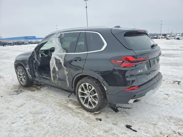 5UX23EU02R9V32428 2024 BMW X5 - Image 2