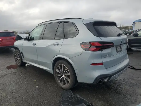 5UX23EU02R9W08861 2024 BMW X5 - Image 2