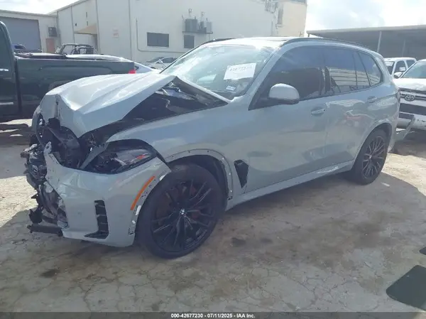 5UX23EU02S9W41364 2025 BMW X5 - Image 2